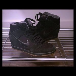 Nike Dunk Sky Hi Essential